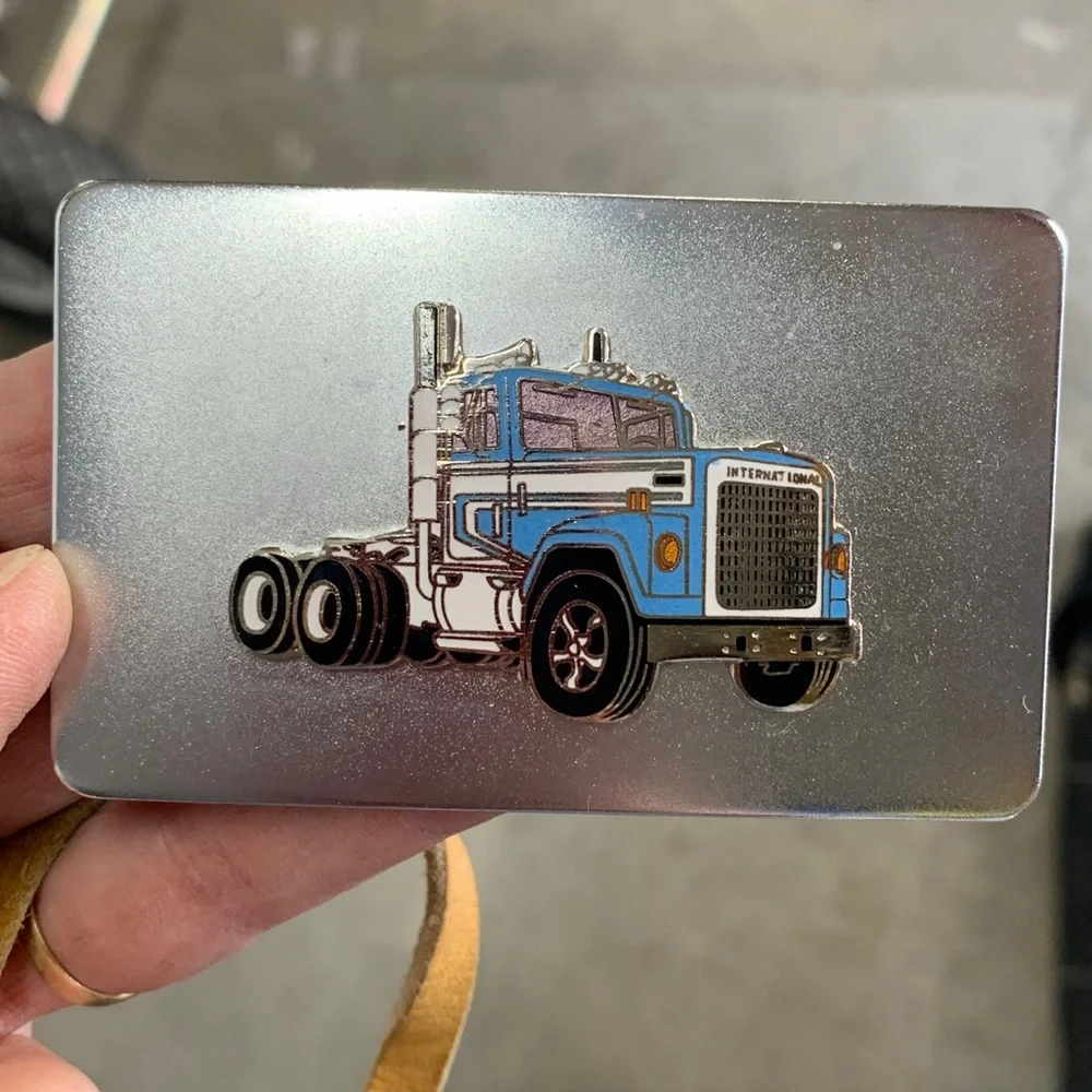 International Semi Truck Belt Buckle Enamel Silver Tone 3.25 x 2” Blue Cab VTG